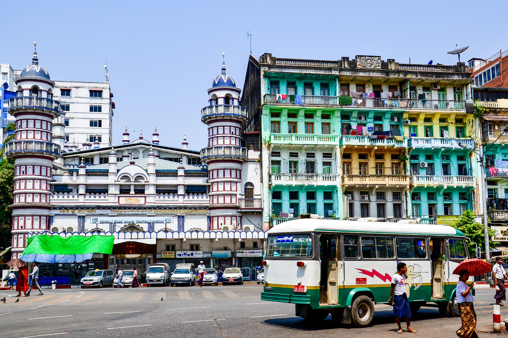 Alter Bus in Yangon