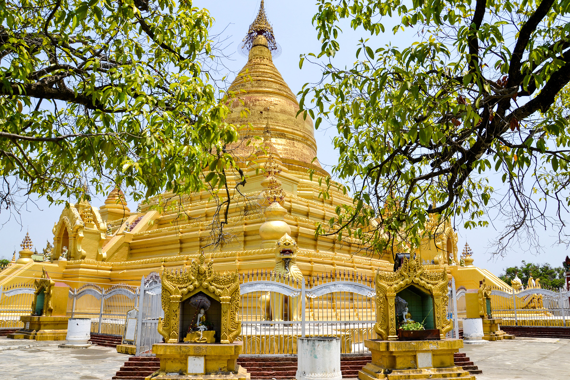 Mandalay Tempelbau