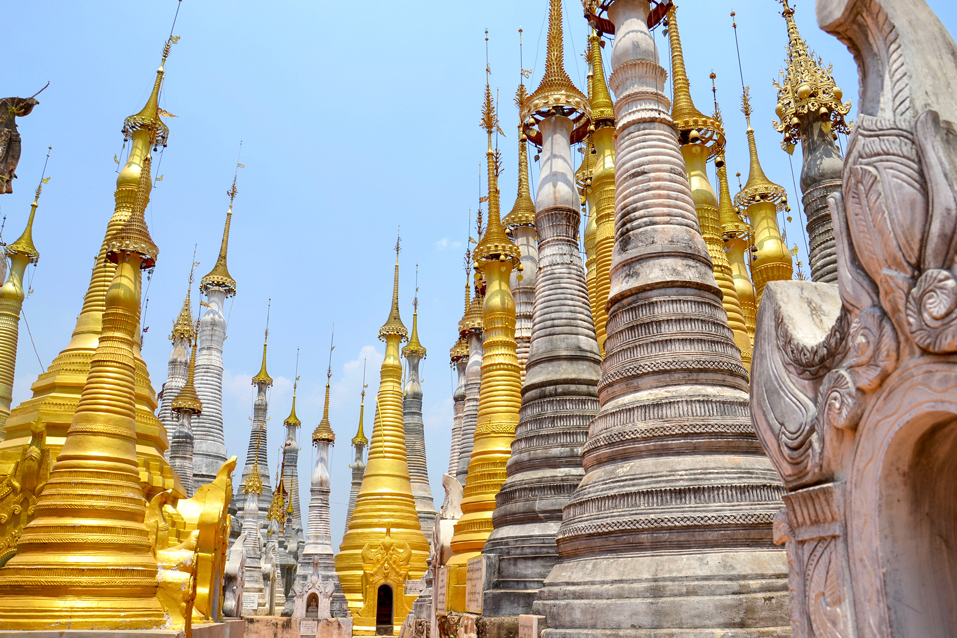 She Inn Thein Paya Goldene Stupas