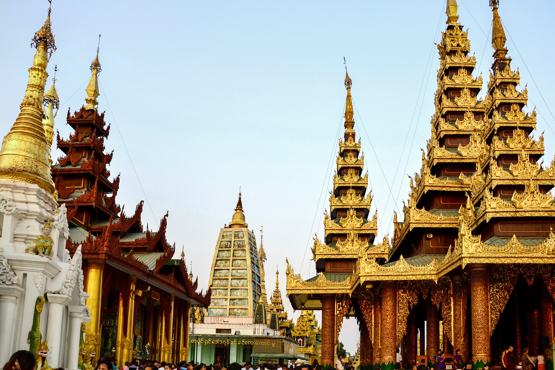 Shwedagon Pagode-Tempel-Tuerme