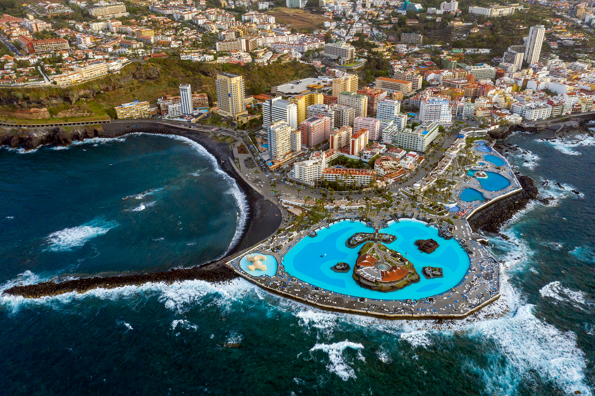 Swimmingpool Lago Martiánez In Puerto De La Cruz